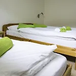 Cebelja Zibka * Ljubljana